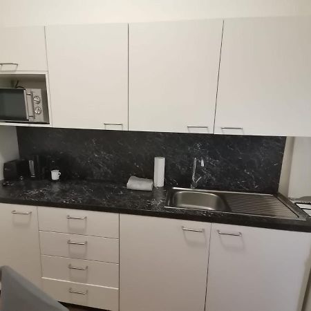 וינה Central City Apartment מראה חיצוני תמונה