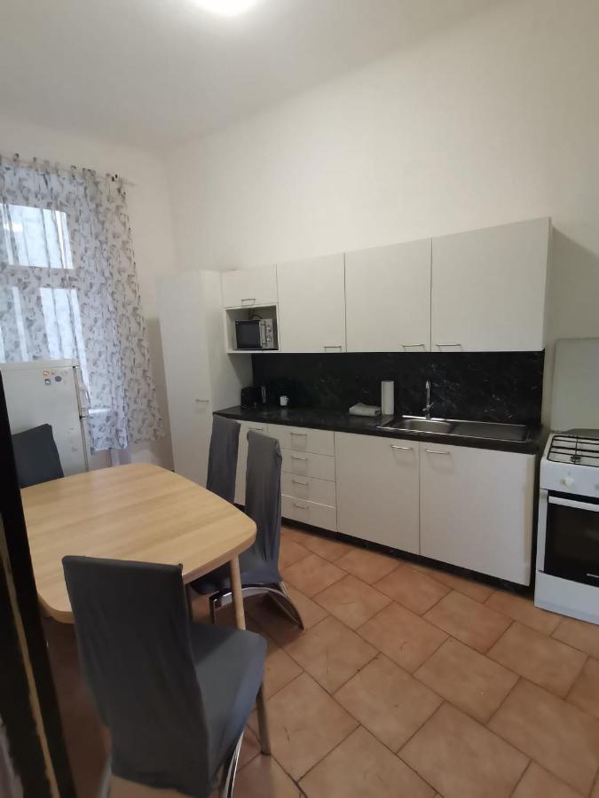 וינה Central City Apartment מראה חיצוני תמונה